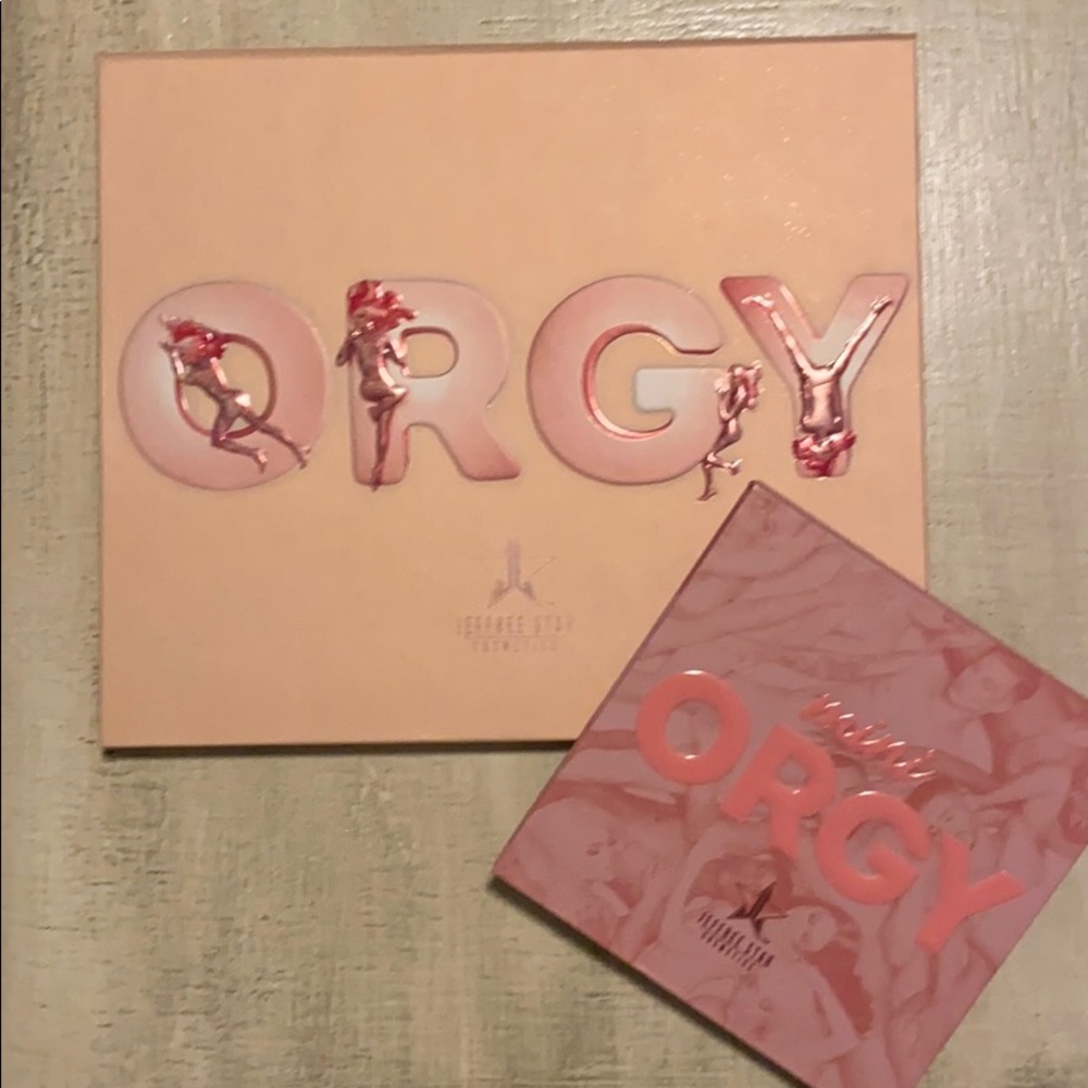 Orgy & Mini Orgy Pallets